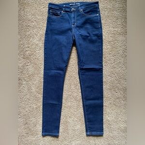 Michael Kors Izzy Skinny Jeans